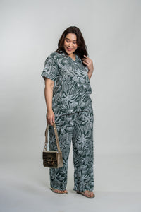 Eden Green Printed Cotton Blend Women's Curve Pajama Set- Half Sleeves