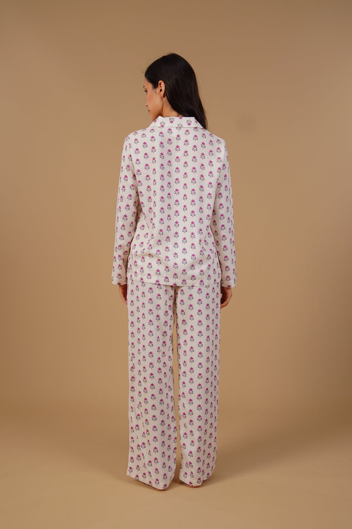 Aira White Floral Printed Viscose Women's Pajama Set - Full Sleeves