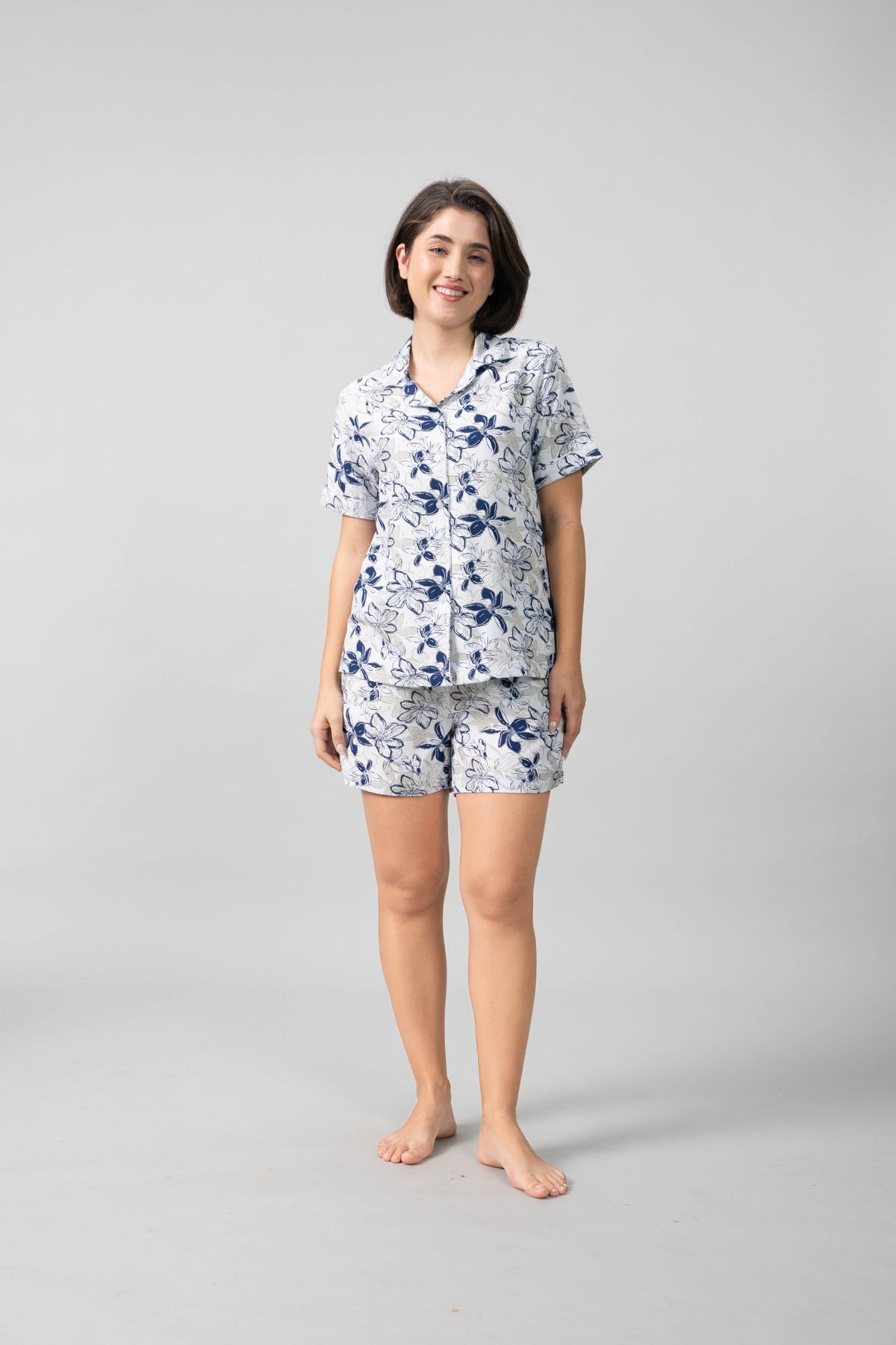 Haley White Floral Cotton Blend Women's Shorts Set- Half Sleeves