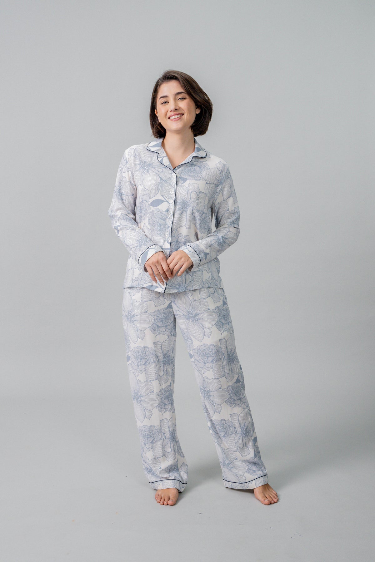 Ivy Blue Floral Cotton Blend Women's Pajama Set- Full Sleeves