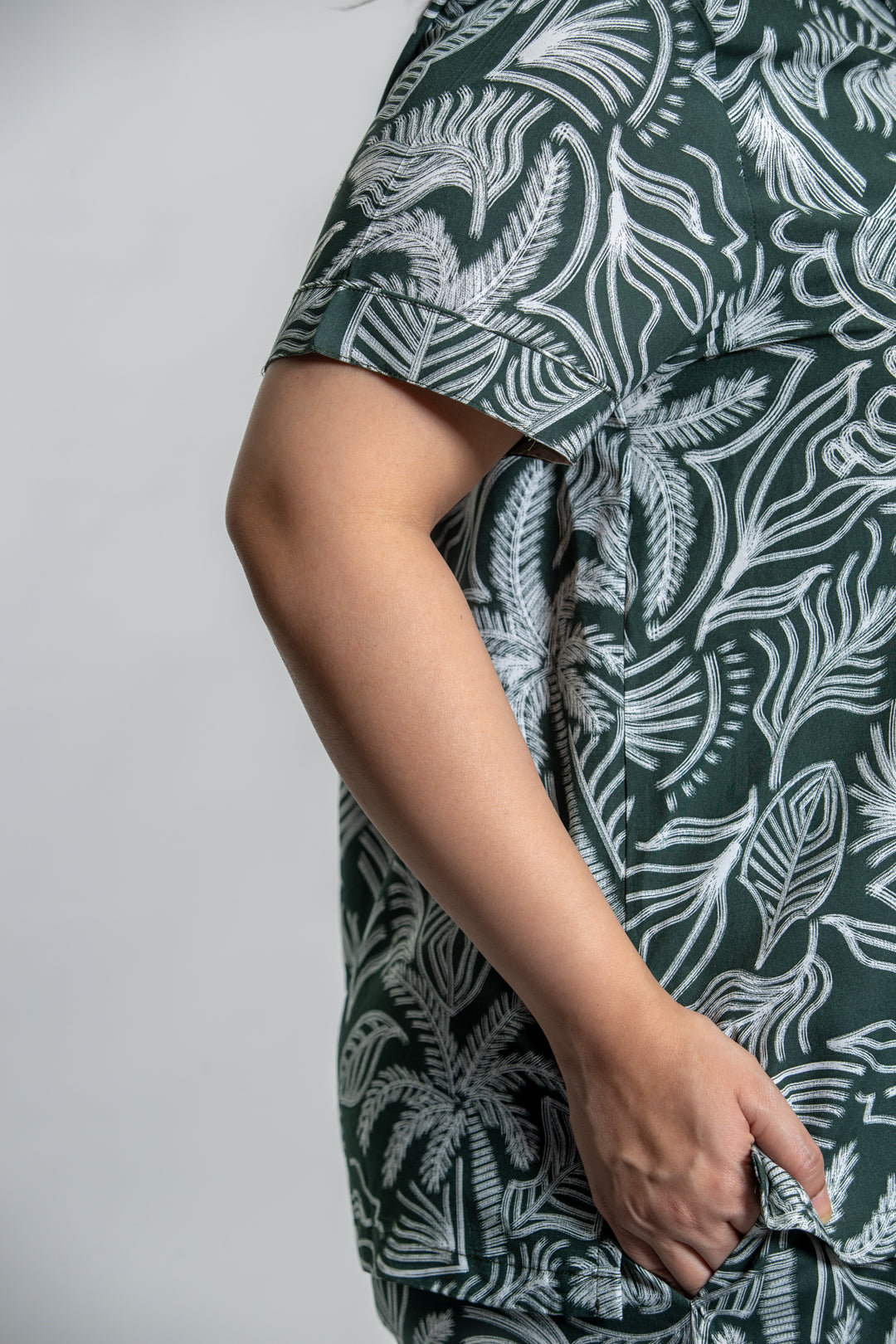 Eden Green Printed Cotton Blend Women's Curve Pajama Set- Half Sleeves