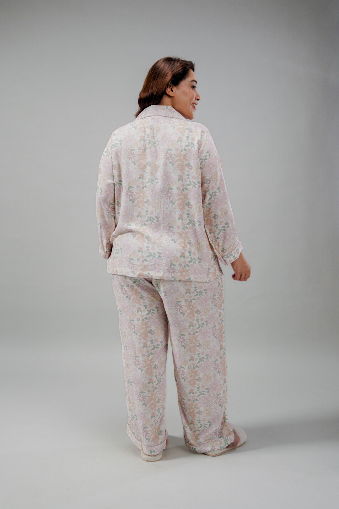 Pastel Bloom Cotton Blend Women's Curve Pajama Set- Full Sleeves