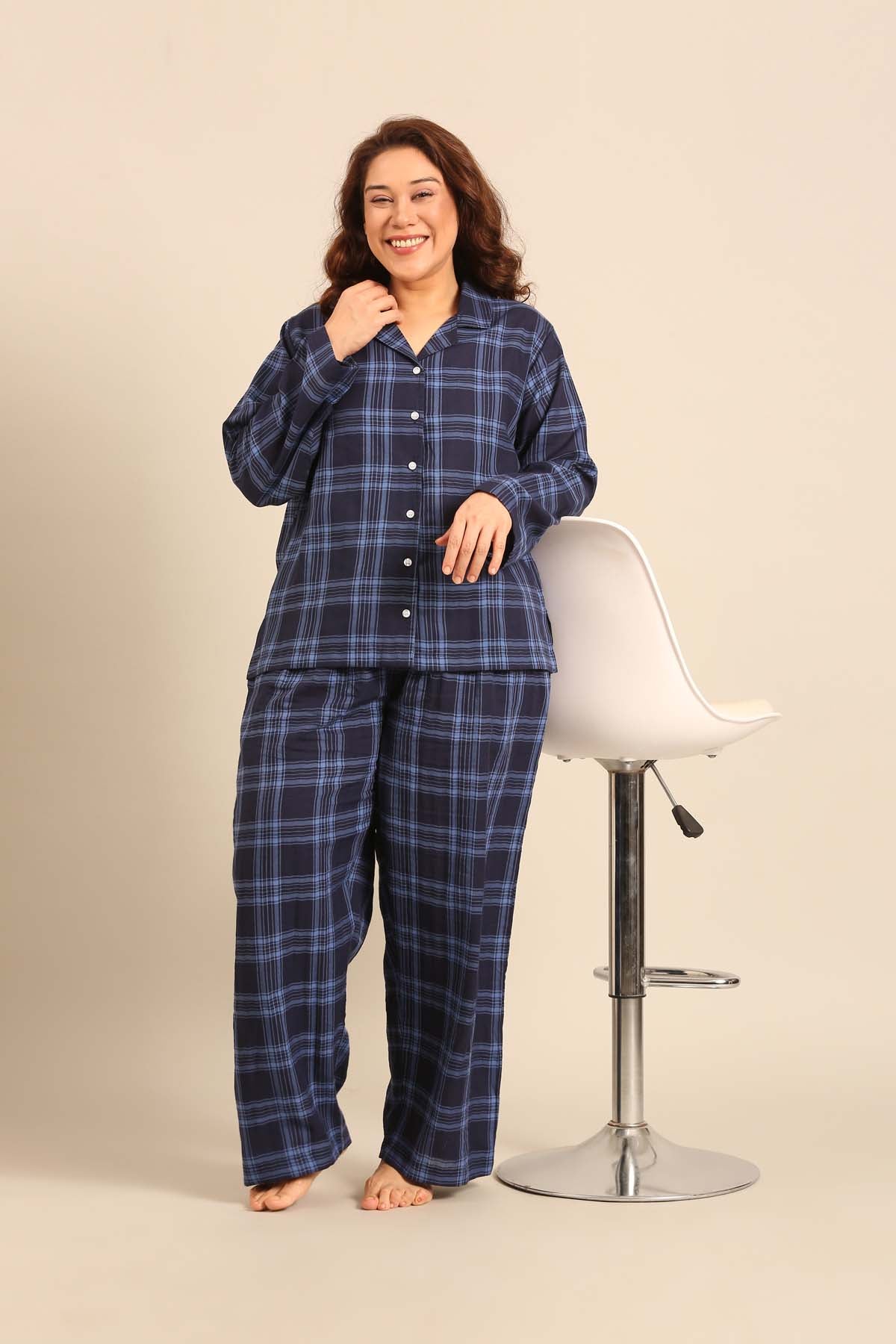 Vienna Check Cotton Women's Curve Pajama Set - Full Sleeves