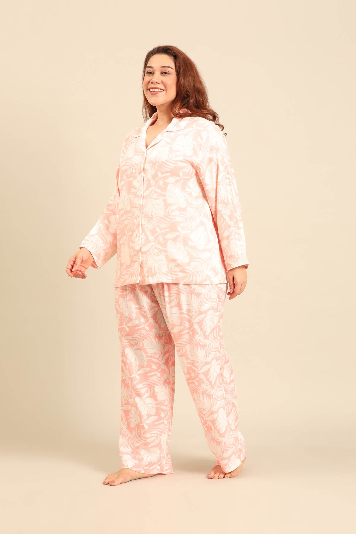 Layla Floral Viscose Women's Curve Pajama Set - Full Sleeves