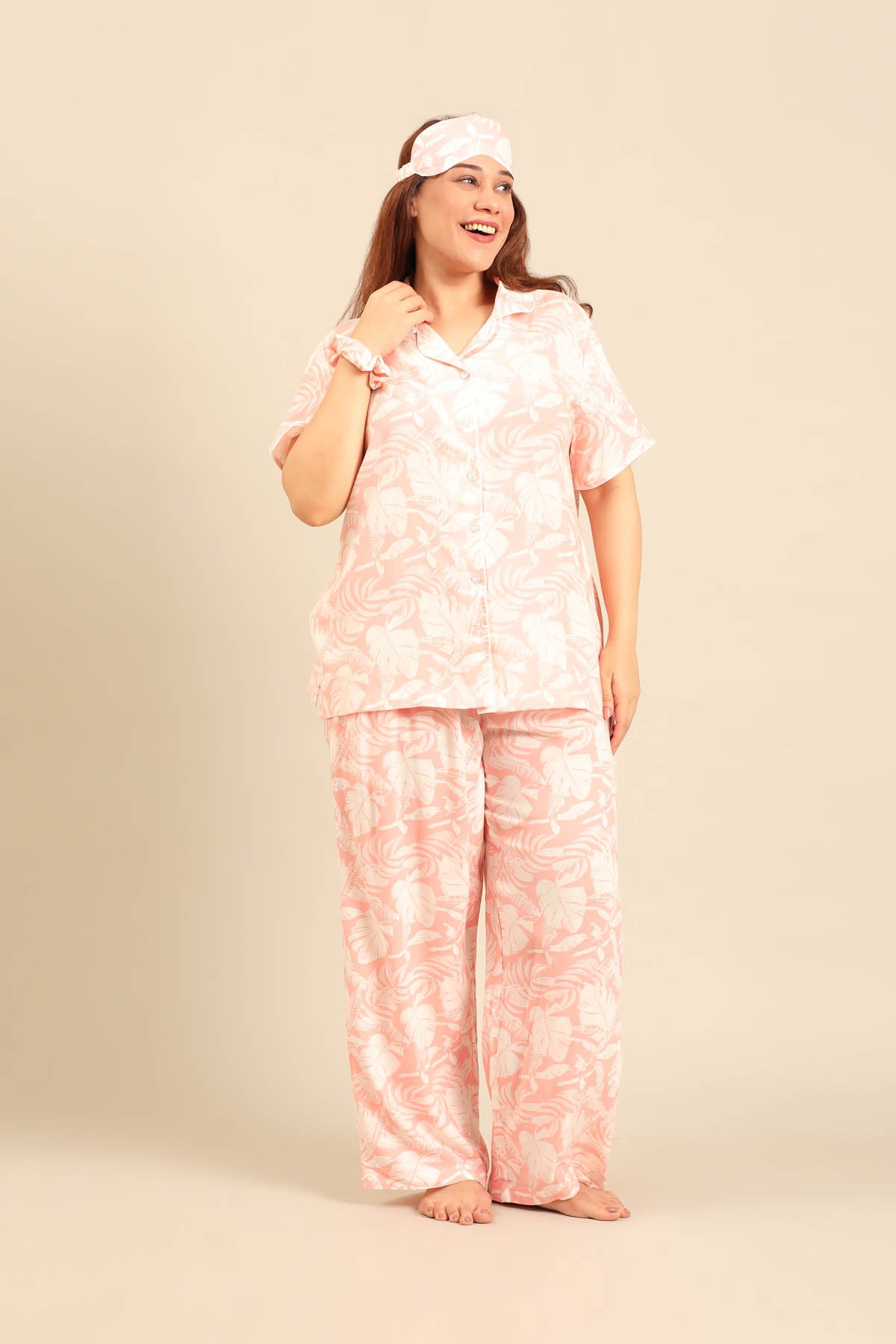 Layla Floral Viscose Women's Curve Pajama Set - Half Sleeves