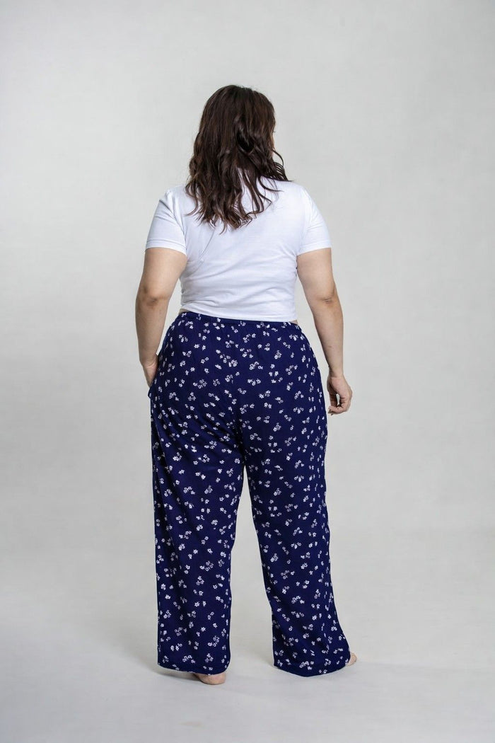 Navy Daphne Ditsy Printed Viscose Women's Curve Pajama
