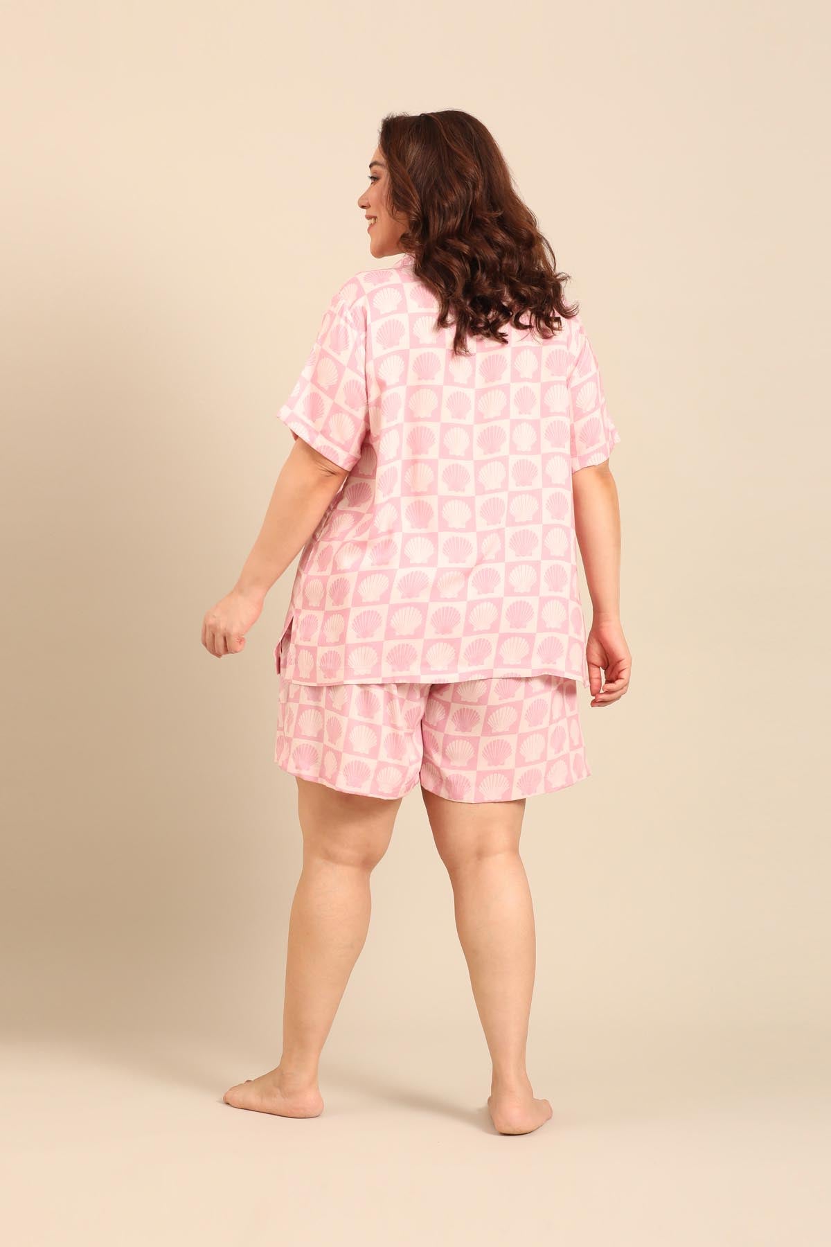 Moana Shells Viscose Women's Curve Shorts Set - Half Sleeves