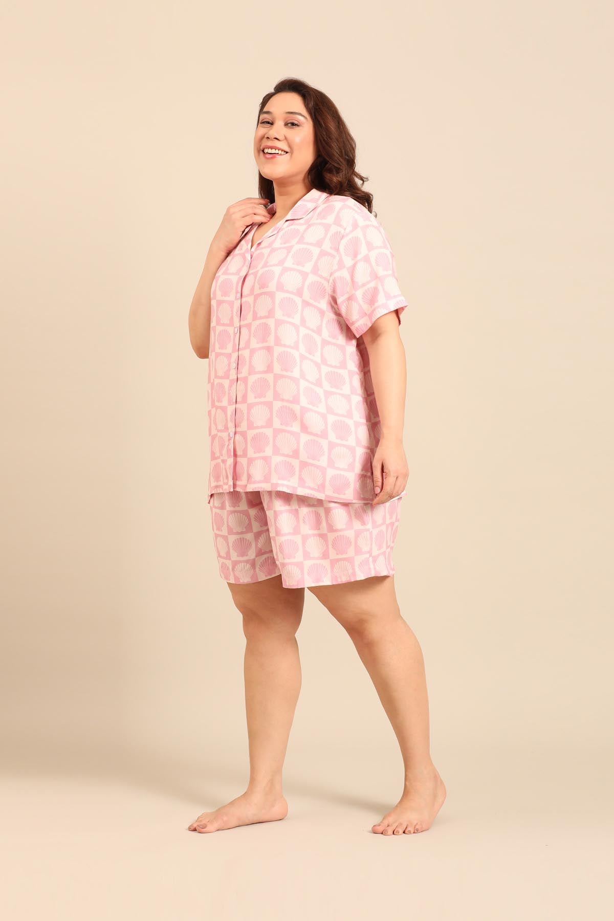 Moana Shells Viscose Women's Curve Shorts Set - Half Sleeves