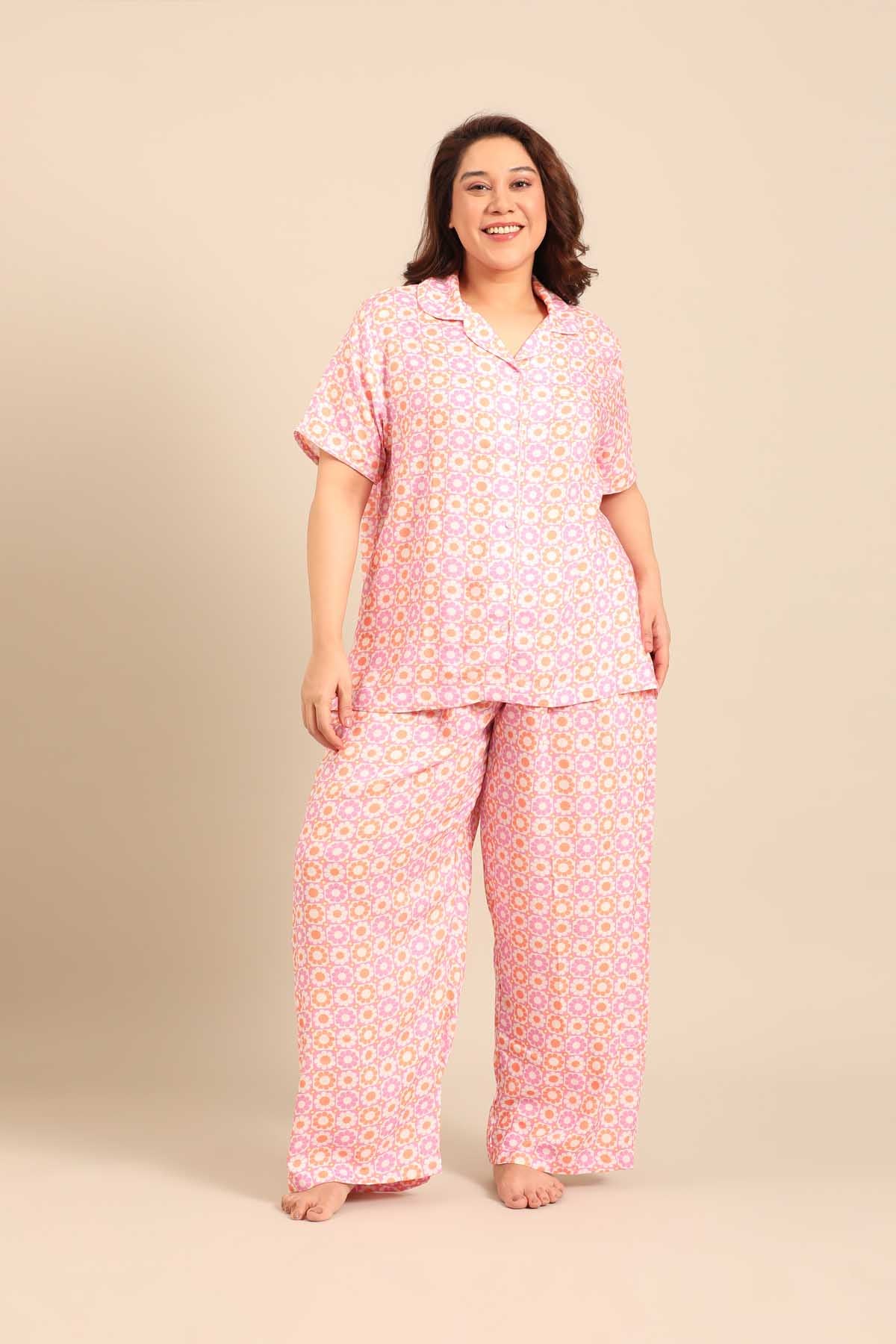 Irene Pink Floral Viscose Women's Curve Pajama Set - Half Sleeves