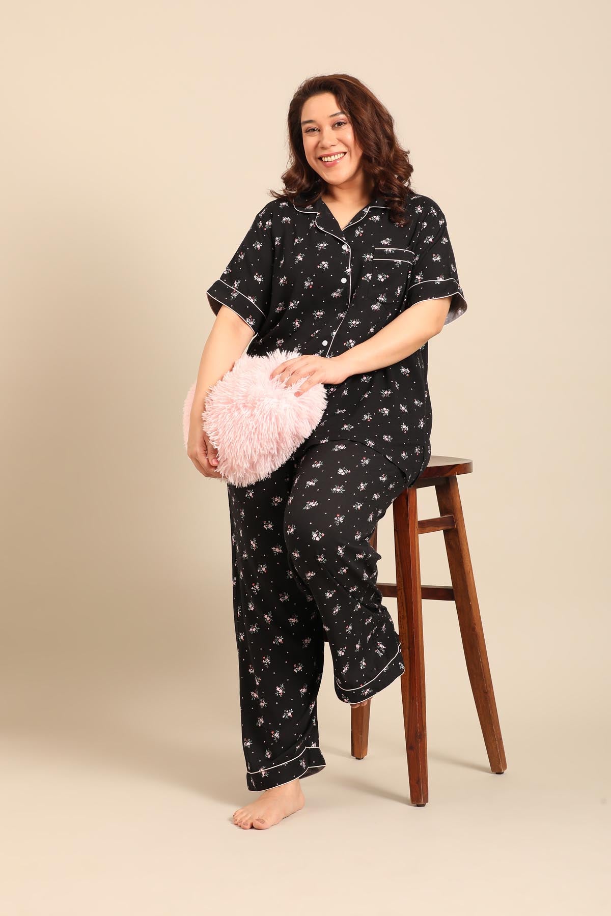 Kate Black Floral Viscose Women's Curve Pajama Set - Half Sleeves