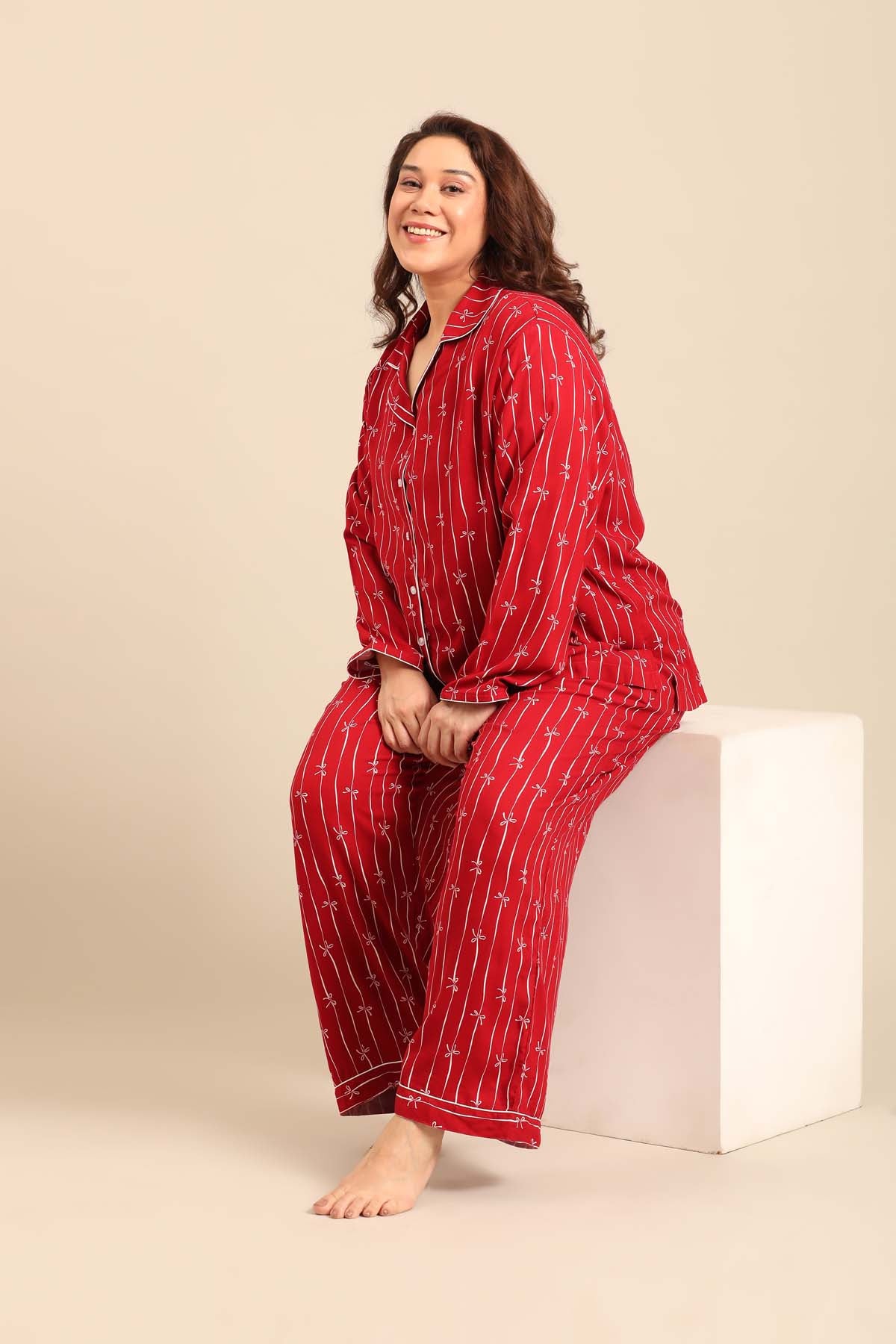 Scarlet Bows Viscose Women's Curve Pajama Set - Full Sleeves