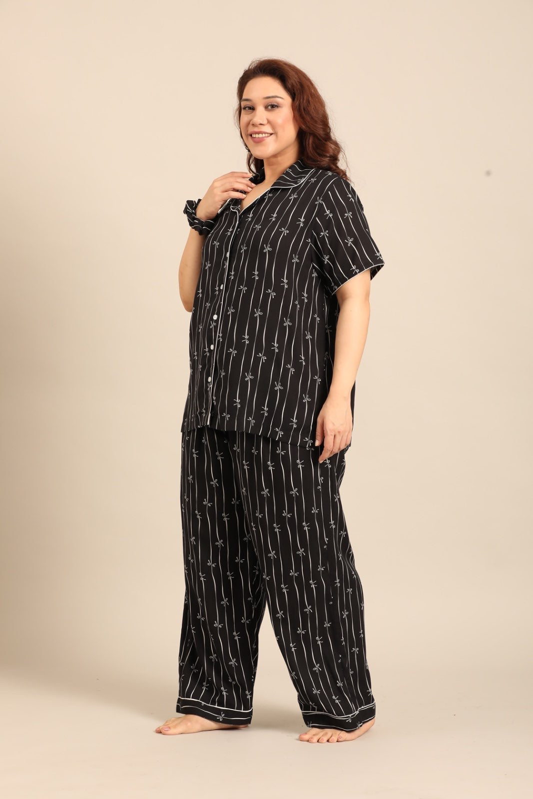 Savannah Bows Viscose Women's Curve Pajama Set - Half Sleeves