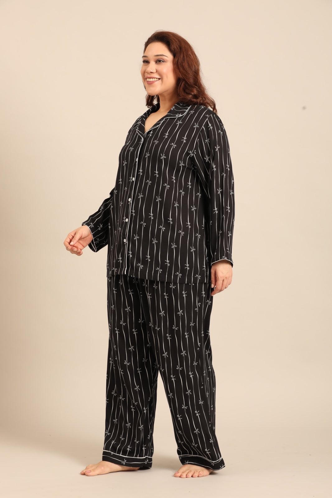 Savannah Bows Viscose Women's Curve Pajama Set - Full Sleeves
