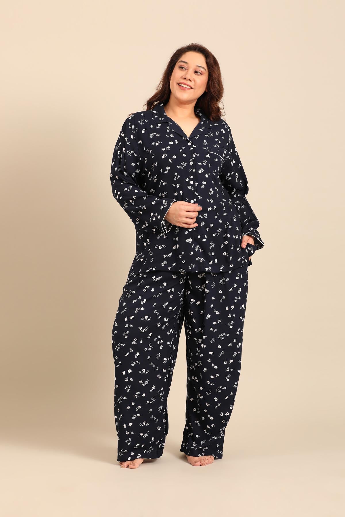 Navy Daphne Ditsy Printed Viscose Women's Curve Pajama Set- Full Sleeves