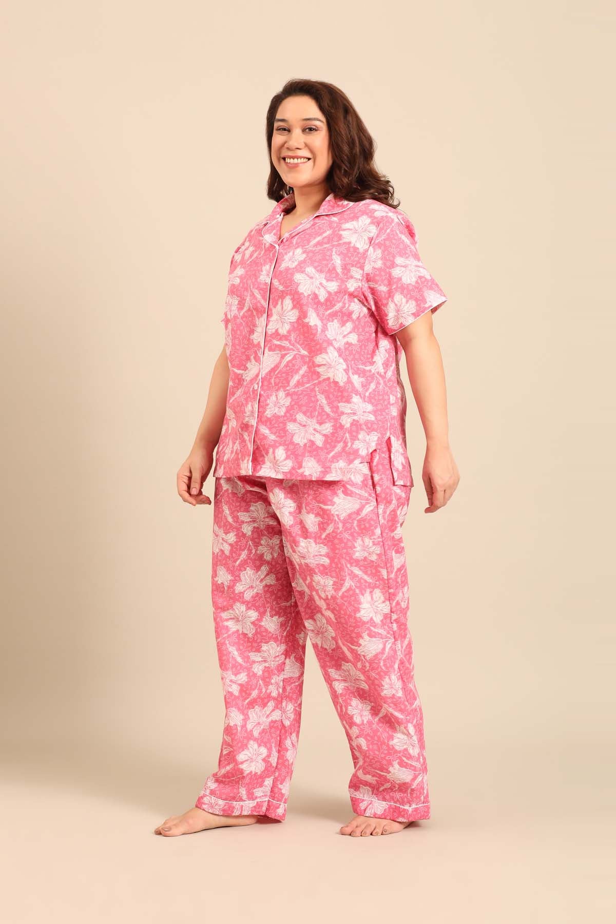 Daisy Floral Cotton Women's Curve Pajama Set- Half Sleeves