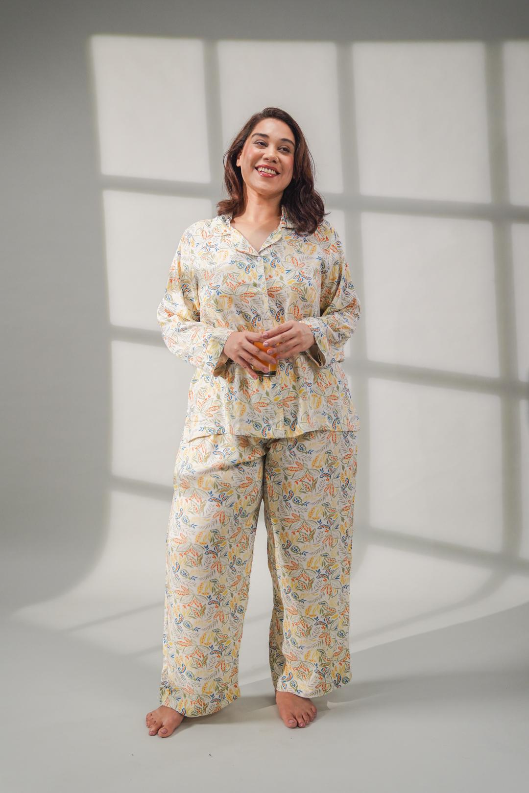 Autumn Garden Printed Cotton Blend Women's Curve Pajama Set- Full Sleeves