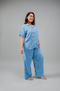 Isabella Blue Floral Cotton Blend Women's Curve Pajama Set- Half Sleeves