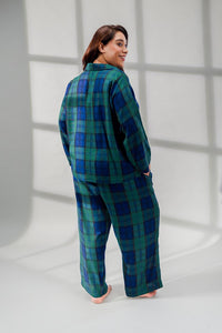 Emerald Check Cotton Blend Women's Curve Pajama Set- Full Sleeves
