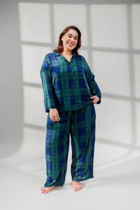 Emerald Check Cotton Blend Women's Curve Pajama Set- Full Sleeves