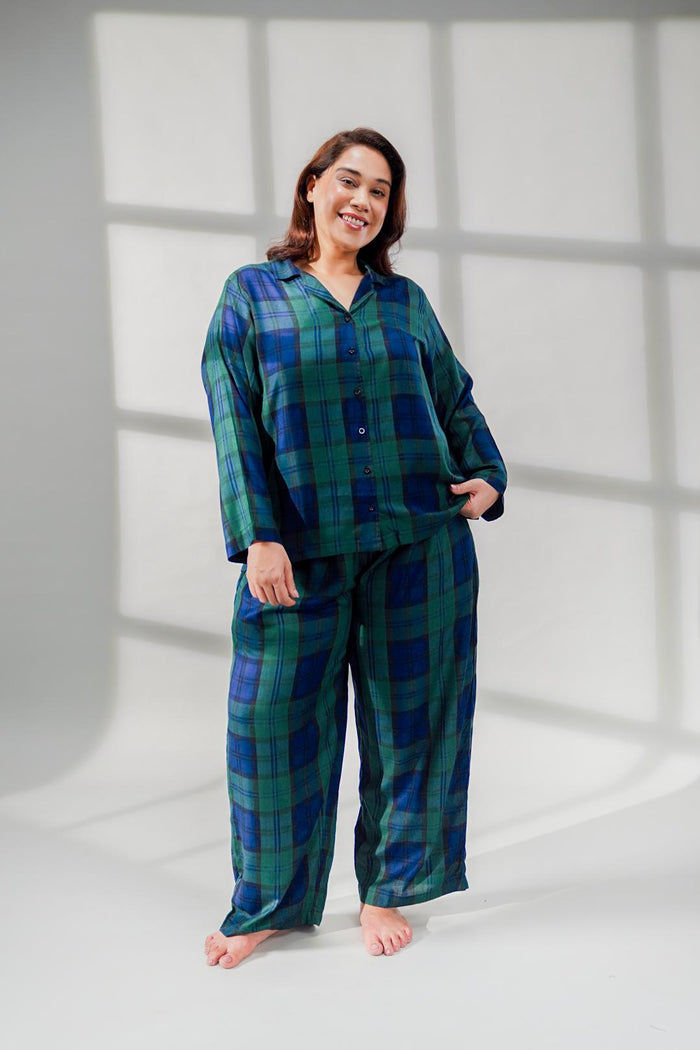 Emerald Check Cotton Blend Women's Curve Pajama Set- Full Sleeves