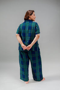 Emerald Check Cotton Blend Women's Curve Pajama Set- Half Sleeves