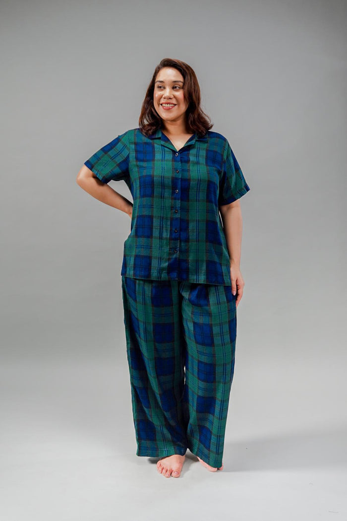 Emerald Check Cotton Blend Women's Curve Pajama Set- Half Sleeves