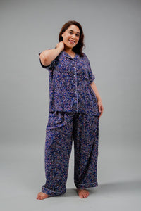 Ditsy Blossom Floral Cotton Blend Women's Curve Pajama Set- Half Sleeves