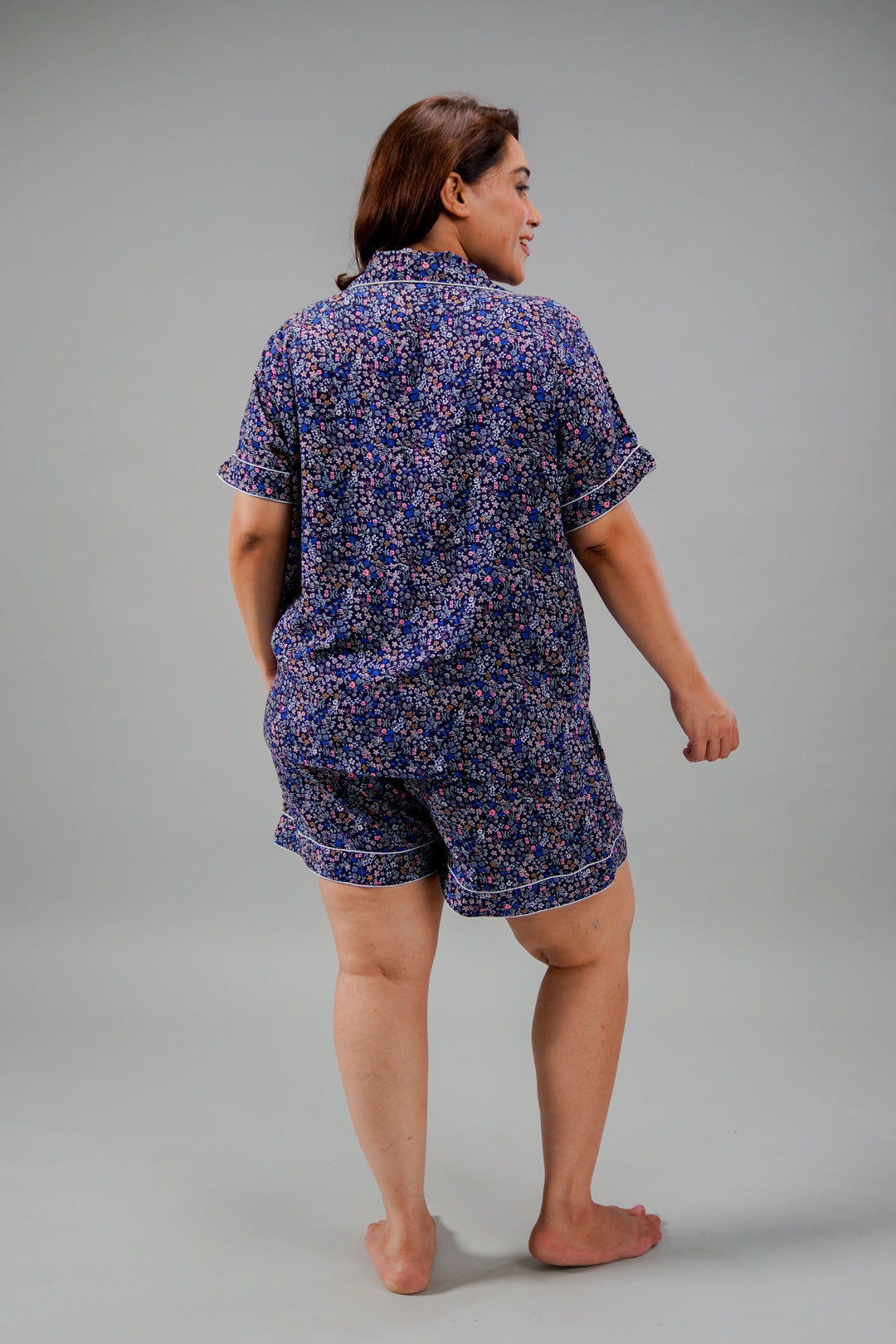 Ditsy Blossom Floral Cotton Blend Women's Curve Shorts Set- Half Sleeves