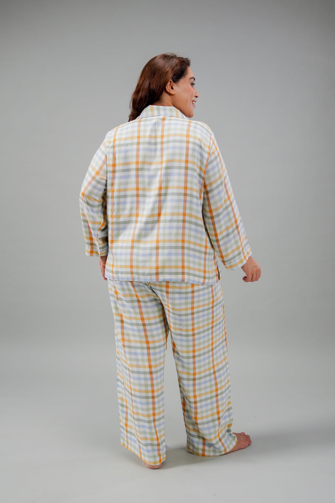 Pastel Check Cotton Blend Women's Curve Pajama Set- Full Sleeves