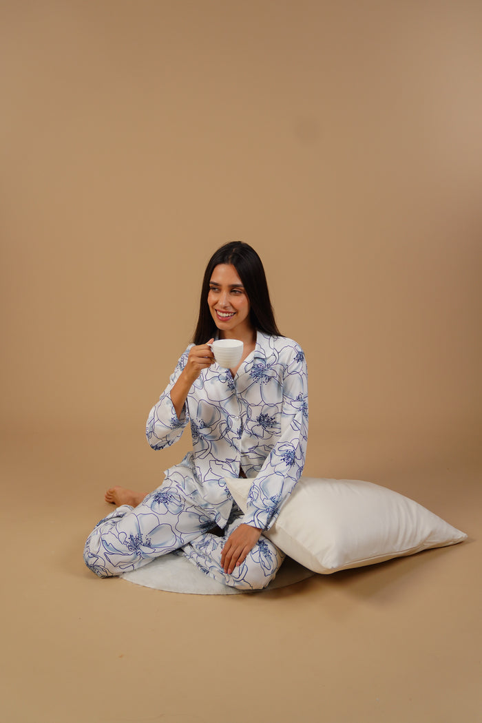 Grace White Floral Women's Pajama Set- Full sleeves
