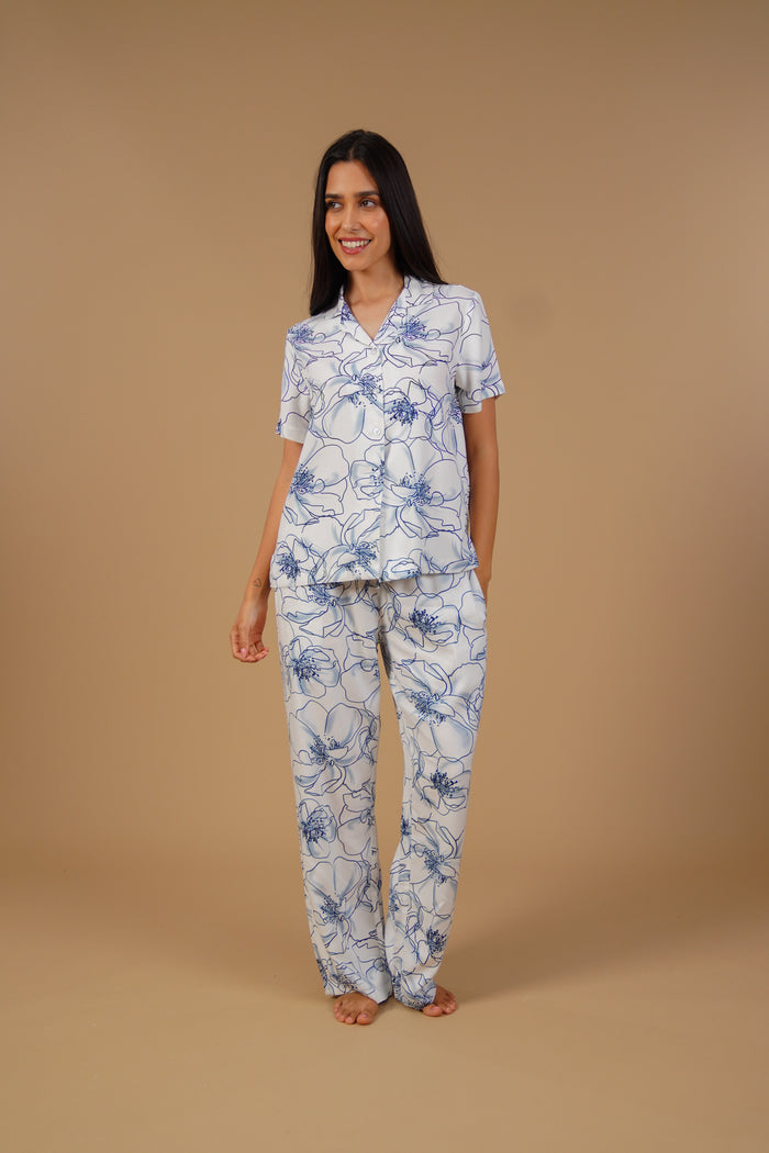 Grace White Floral Women's Pajama Set- Half sleeves