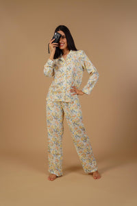 Autumn Garden Printed Cotton Blend Women's Pajama Set- Full Sleeves