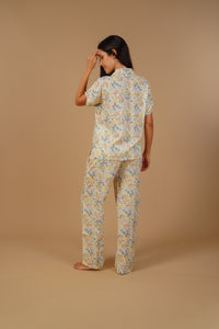 Autumn Garden Printed Cotton Blend Women's Pajama Set- Half Sleeves