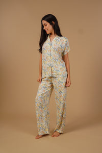 Autumn Garden Printed Cotton Blend Women's Pajama Set- Half Sleeves