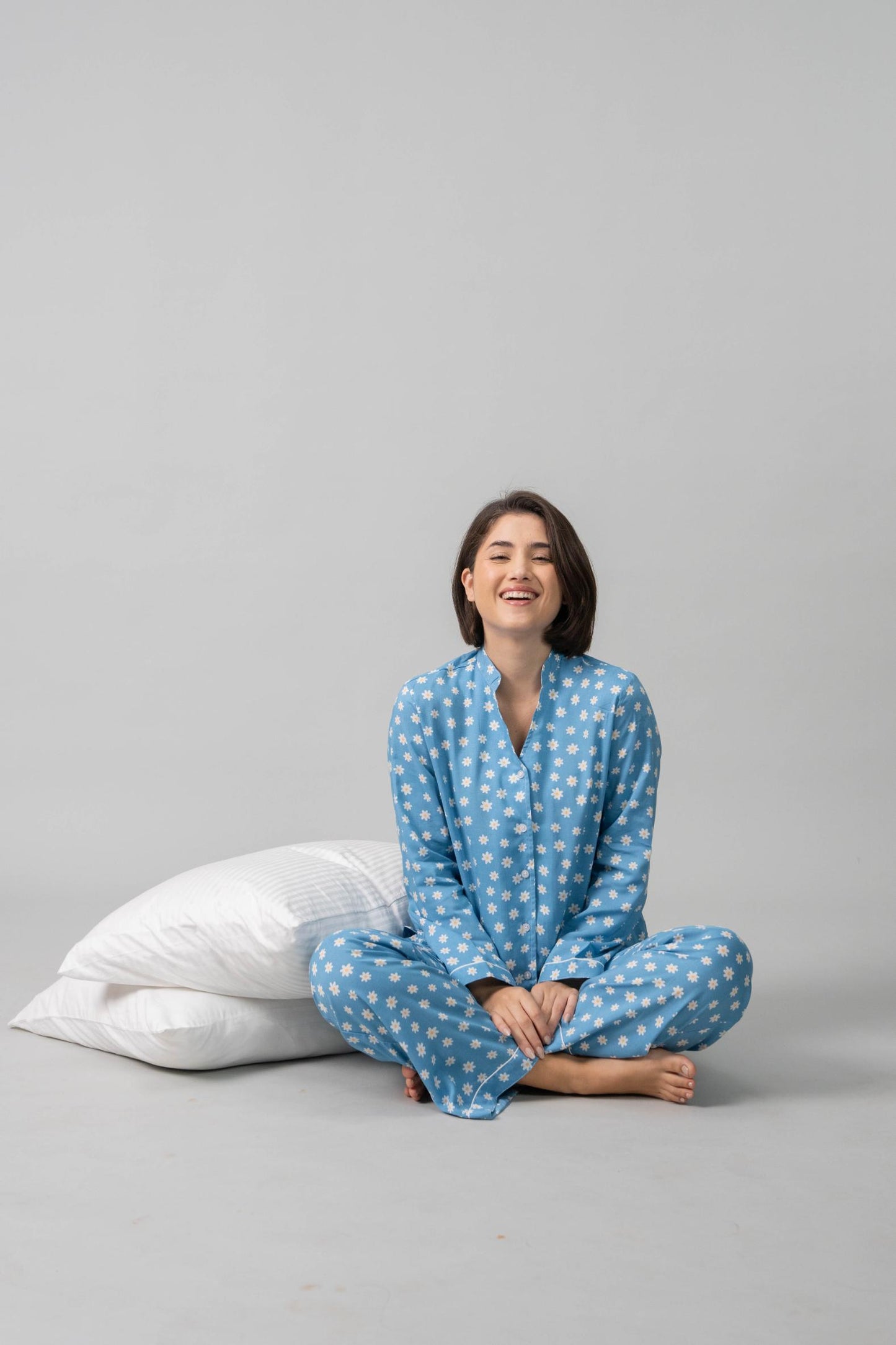 Isabella Blue Floral Cotton Blend Women's Pajama Set- Full Sleeves