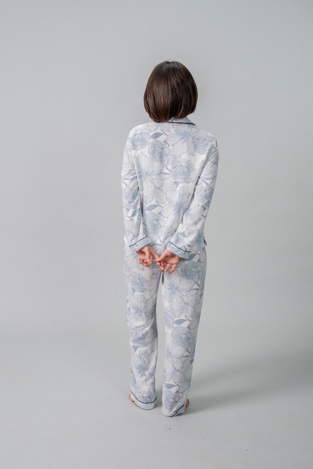 Ivy Blue Floral Cotton Blend Women's Pajama Set- Full Sleeves