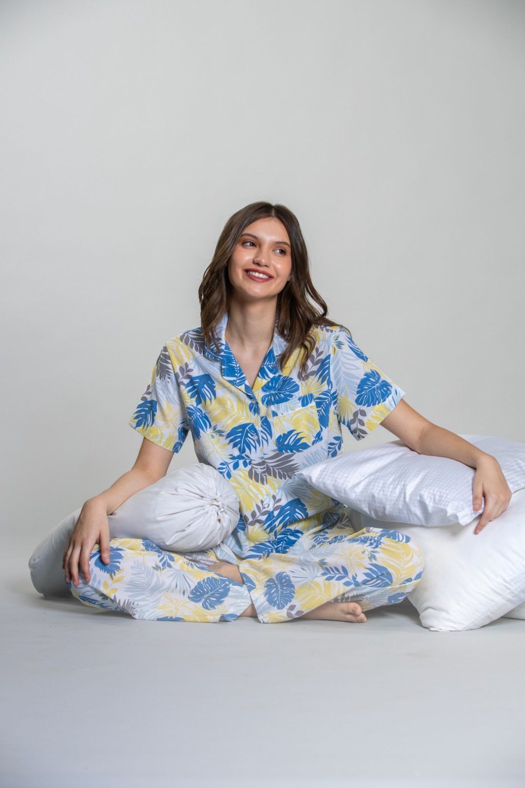 Sunset Island Viscose Women's Pajama Set - Half Sleeves