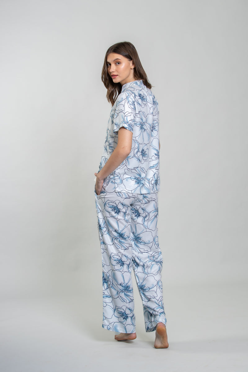 Grace White Floral Women's Pajama Set- Half sleeves