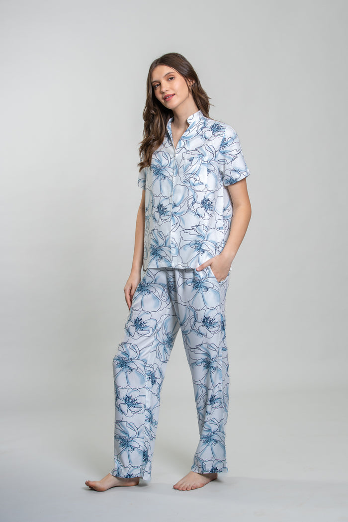 Grace White Floral Women's Pajama Set- Half sleeves