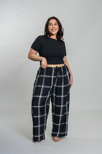 Clara Black Checks Cotton Blend Women's Curve Pajama