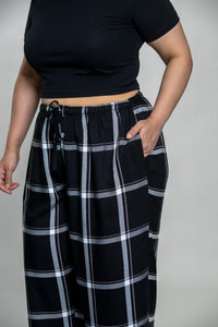 Clara Black Checks Cotton Blend Women's Curve Pajama