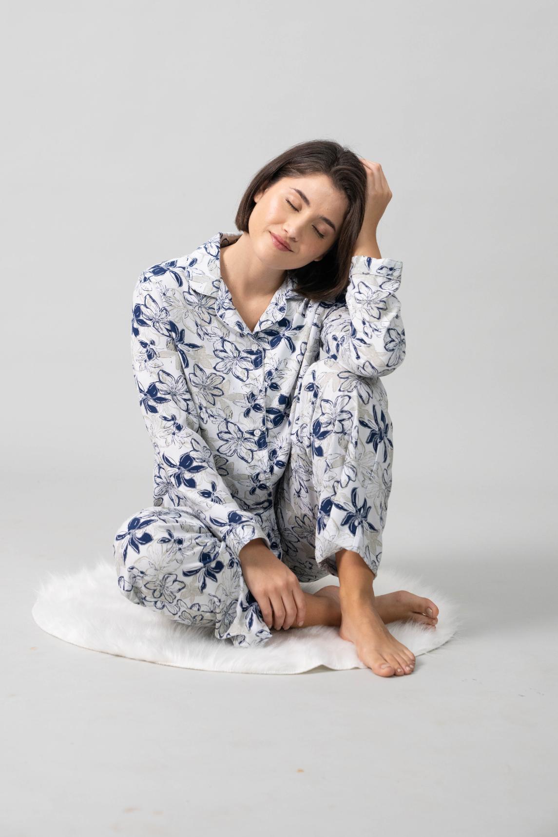 Haley White Floral Cotton Blend Women's Pajama Set- Full Sleeves