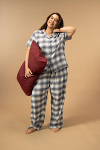 Eva Check Cotton Viscose Women's Curve Pajama Set - Half Sleeves