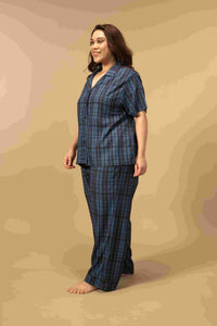Twilight Check Viscose Women's Curve Pajama Set - Half Sleeves