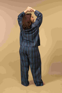 Twilight Check Viscose Women's Curve Pajama Set - Full Sleeves