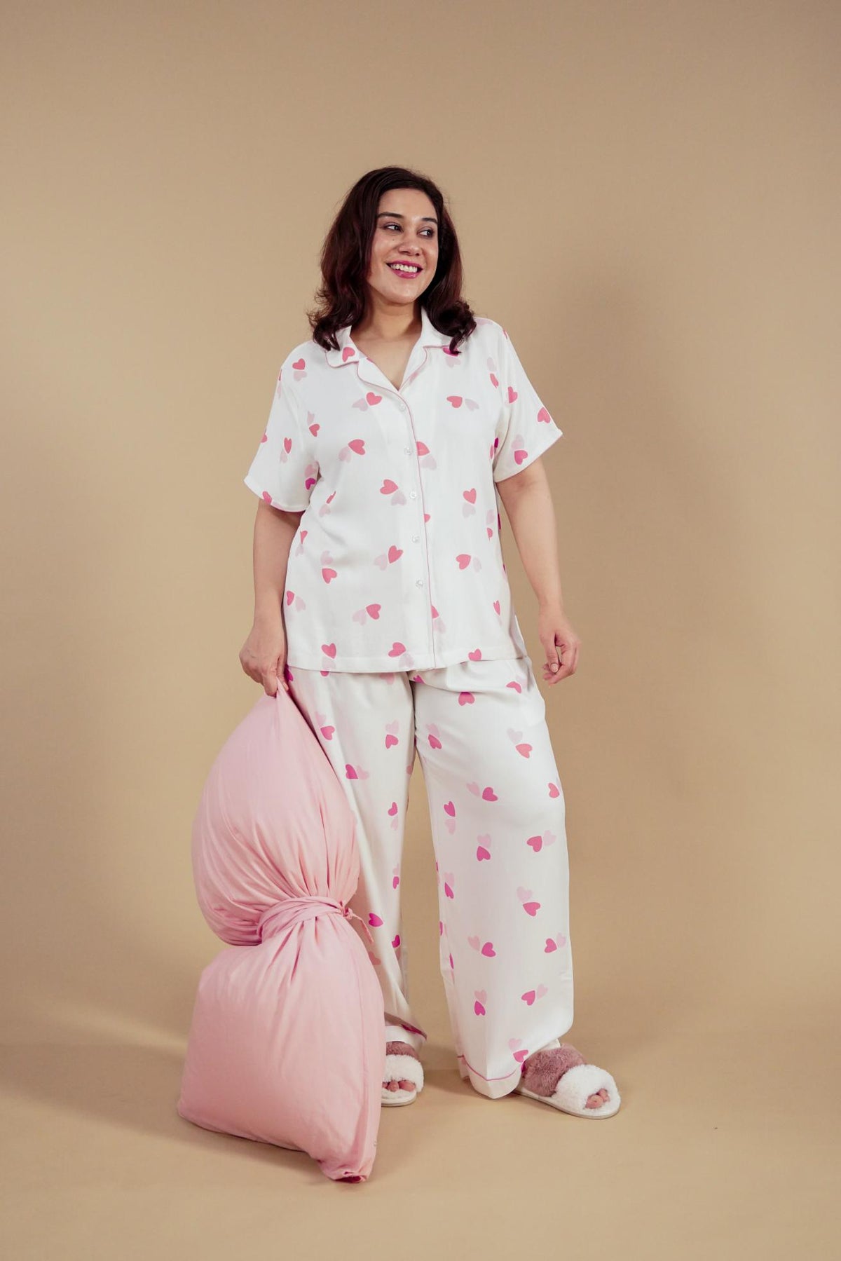 Amy Heart Printed Viscose Women's Curve Pajama Set - Half Sleeves
