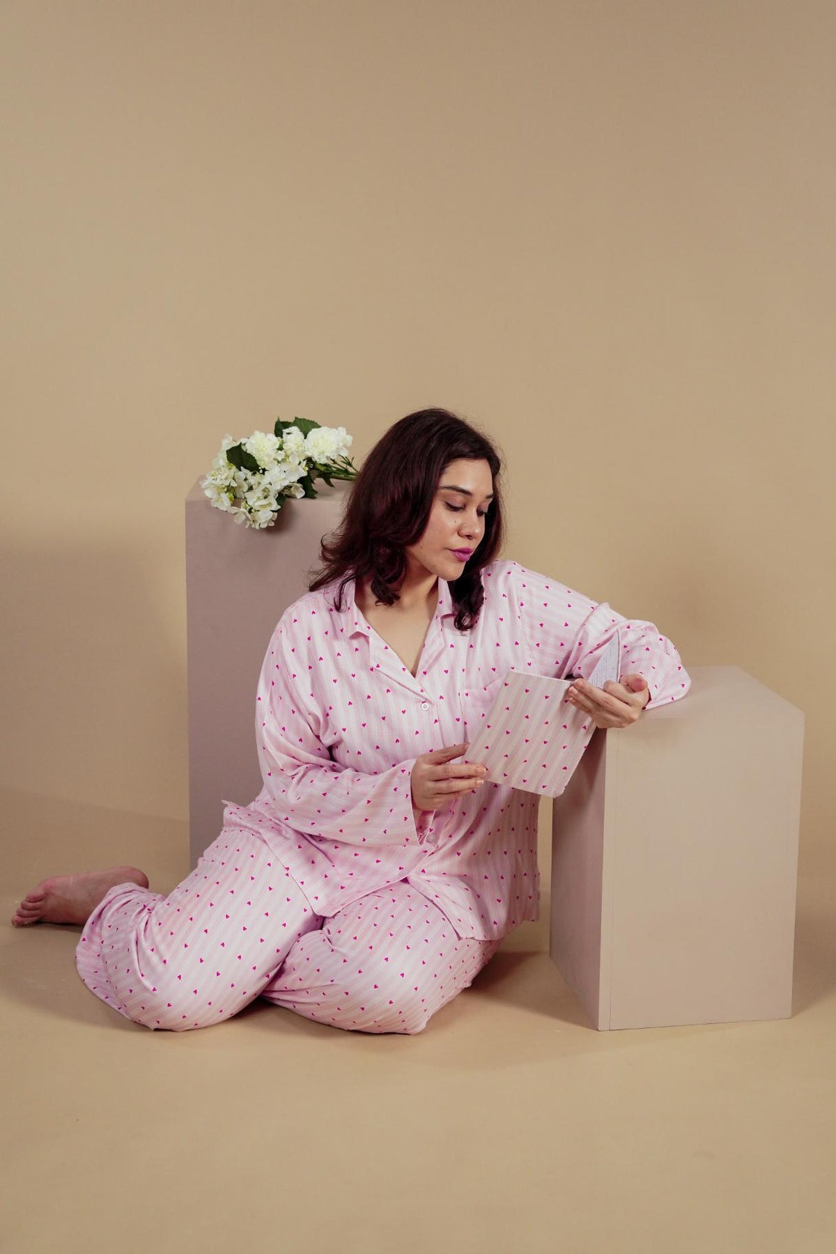 Alice Heart Printed Viscose Twill Women's Curve Pajama Set - Full Sleeves