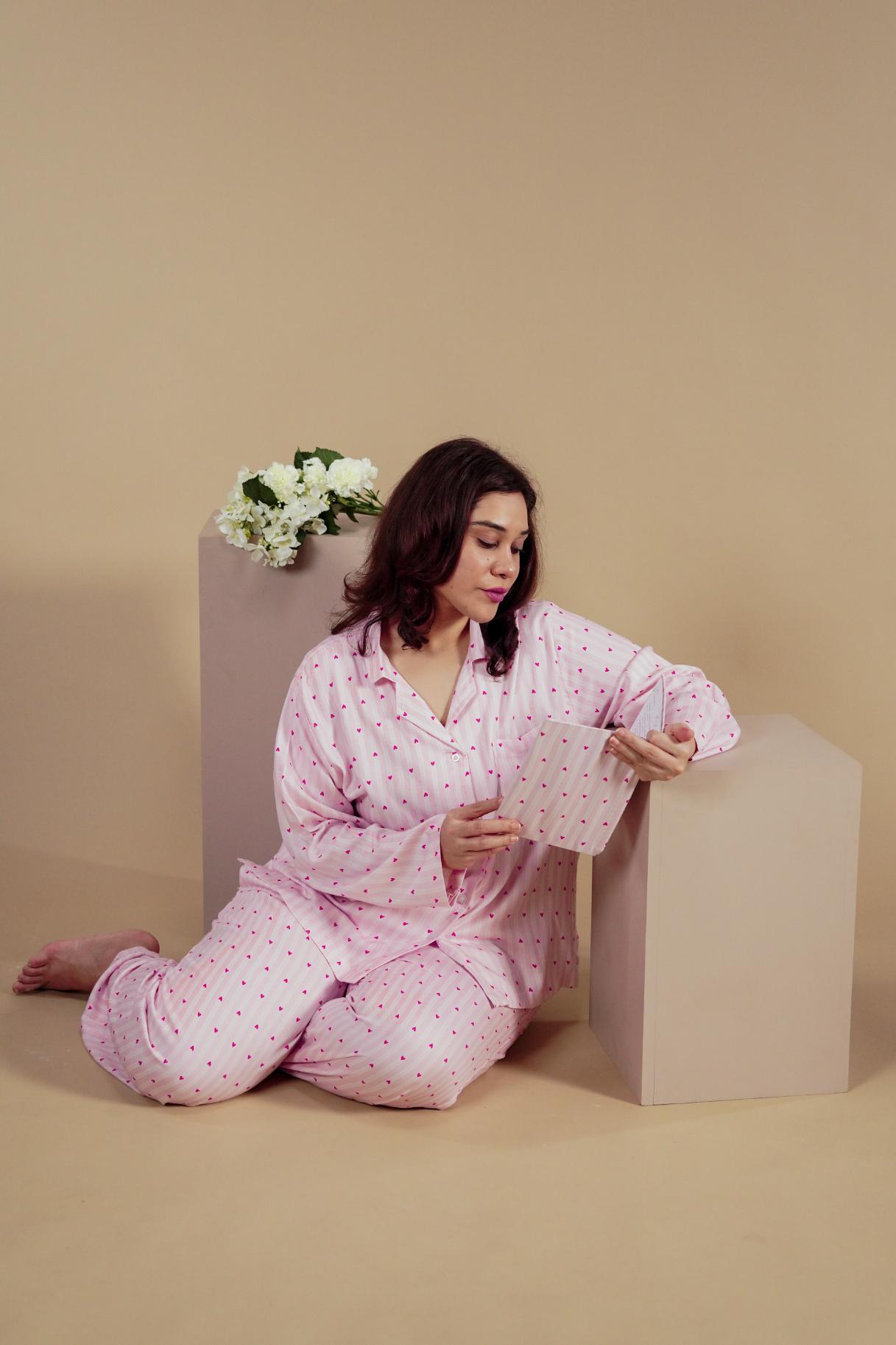 Alice Heart Printed Viscose Twill Women's Curve Pajama Set - Full Sleeves