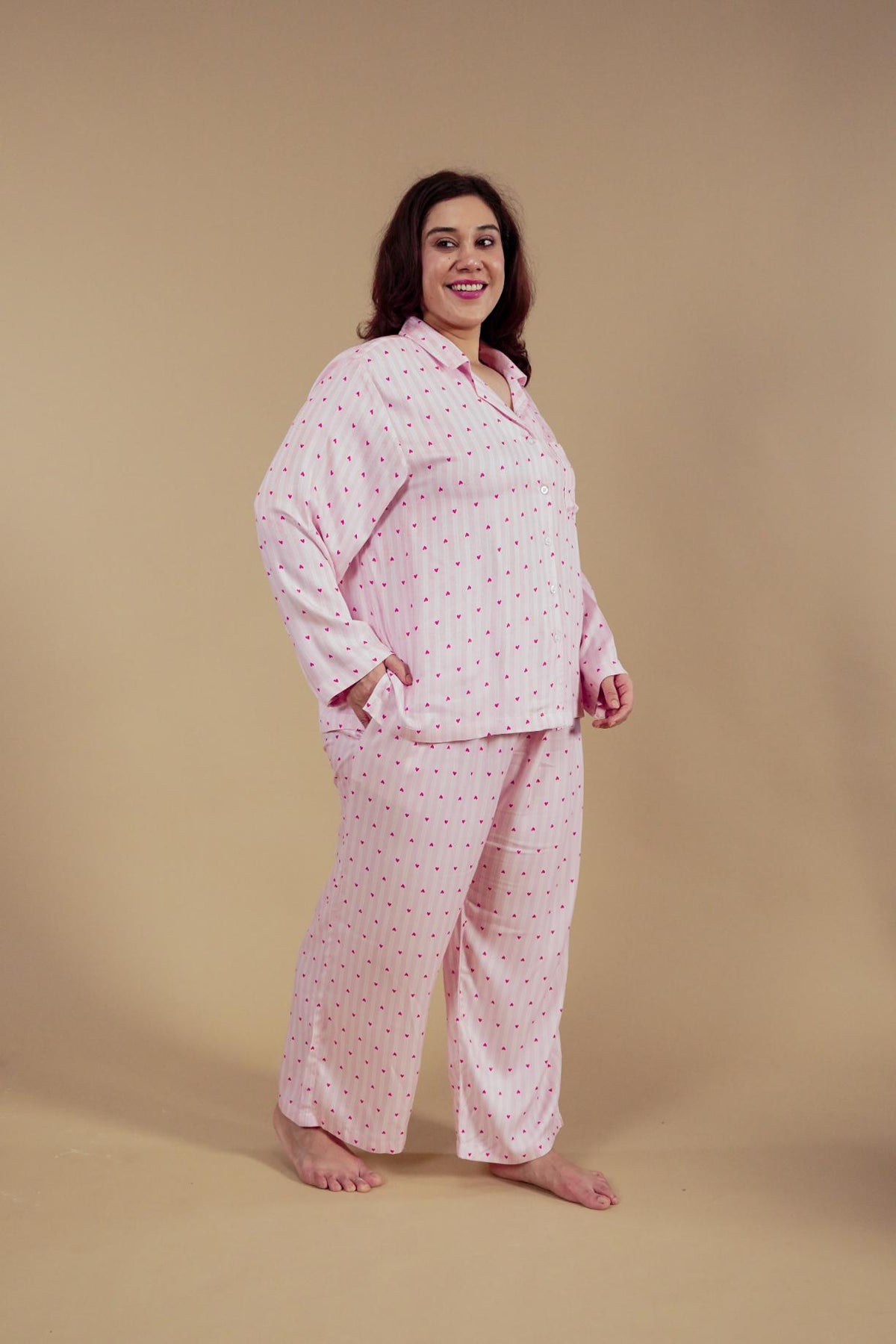 Alice Heart Printed Viscose Twill Women's Curve Pajama Set - Full Sleeves