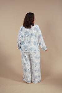 Grace White Floral Women's Curve Pajama Set- Full sleeves